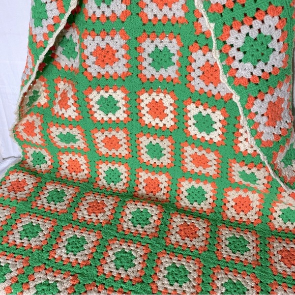 Vintage Handmade Green Orange Cream Granny Square Crochet Afghan Blanket - Picture 12 of 12